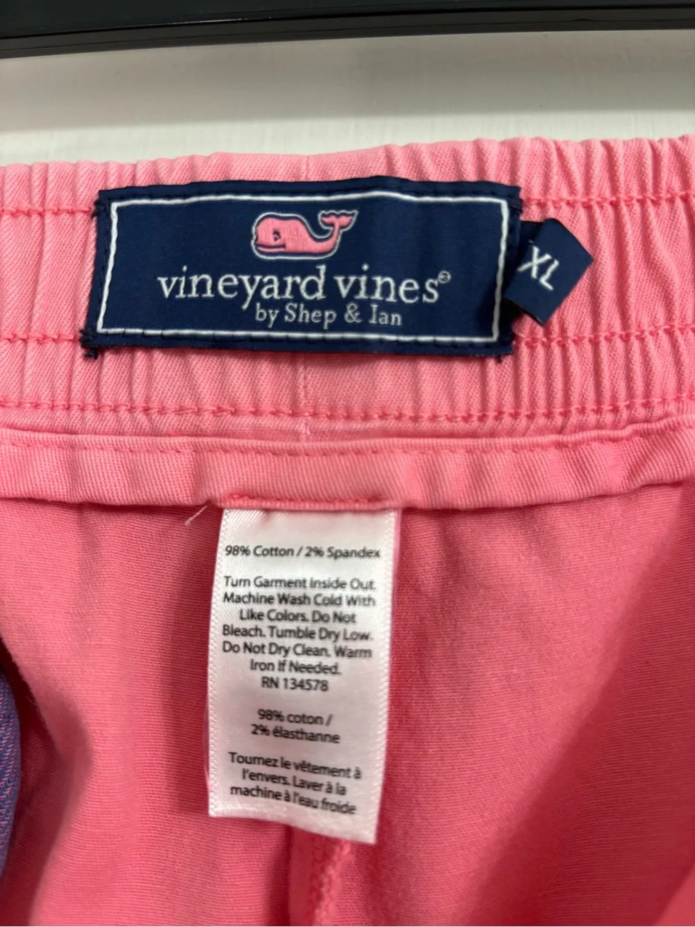 Vineyard Vines classic flat